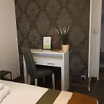 Lovely With A Garage On Premises Apartamento *