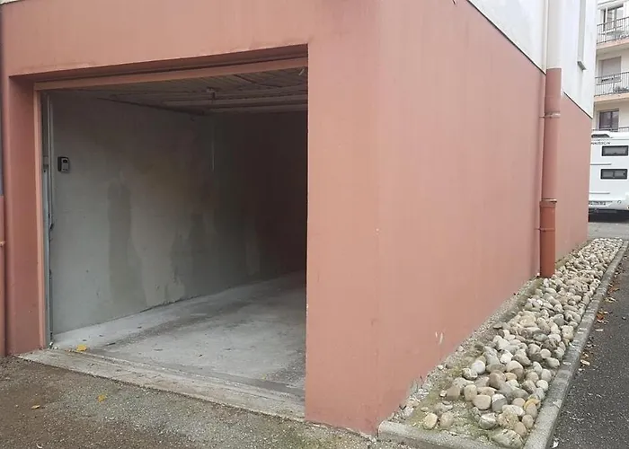 Lovely With A Garage On Premises Apartment Strasbourg